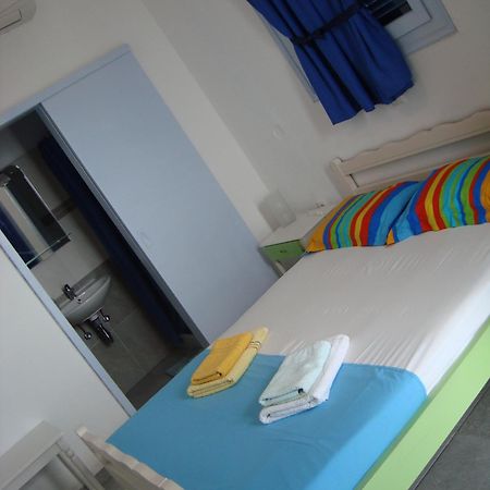 Hotel Katerina ปิโซ ลิวาดิ ภายนอก รูปภาพ
