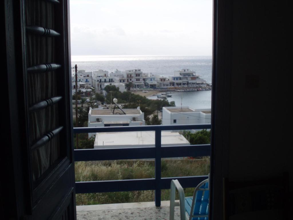 Hotel Katerina ปิโซ ลิวาดิ ภายนอก รูปภาพ