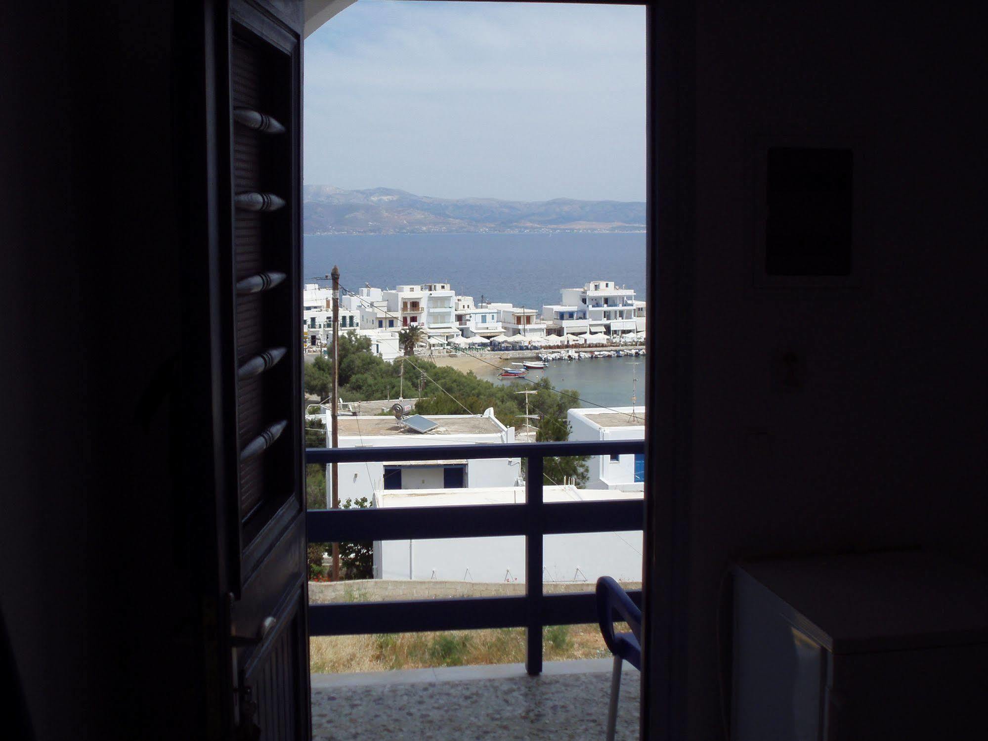 Hotel Katerina ปิโซ ลิวาดิ ภายนอก รูปภาพ